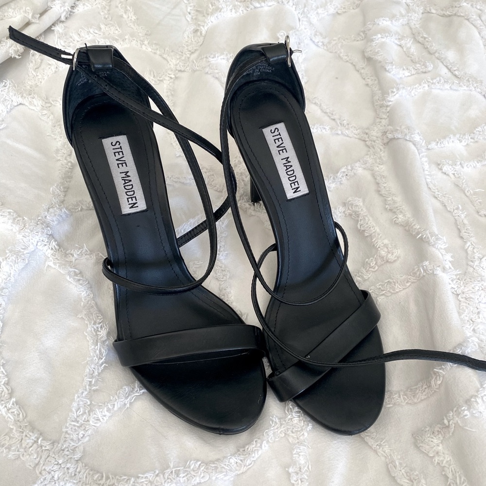 Steve Madden black heels